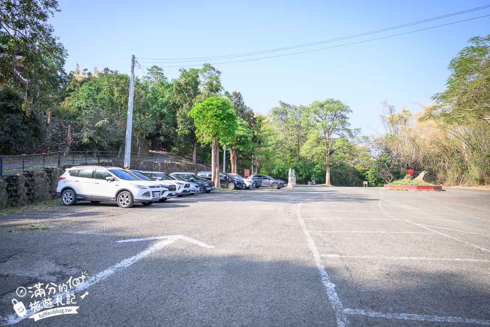 高雄【三桃山森林休閒園】台灣最早期的遊樂園創始地.100元門票玩到底.人氣高空腳踏車&超長溜滑梯!