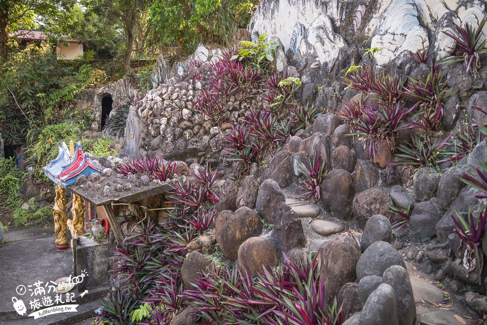 高雄【三桃山森林休閒園】台灣最早期的遊樂園創始地.100元門票玩到底.人氣高空腳踏車&超長溜滑梯!