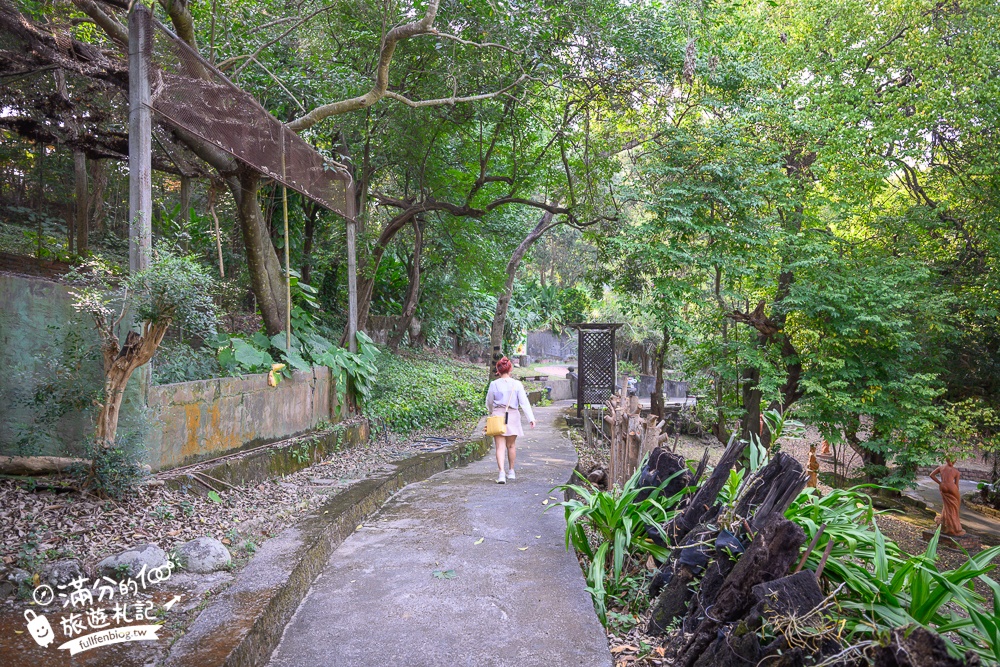 高雄【三桃山森林休閒園】台灣最早期的遊樂園創始地.100元門票玩到底.人氣高空腳踏車&超長溜滑梯!