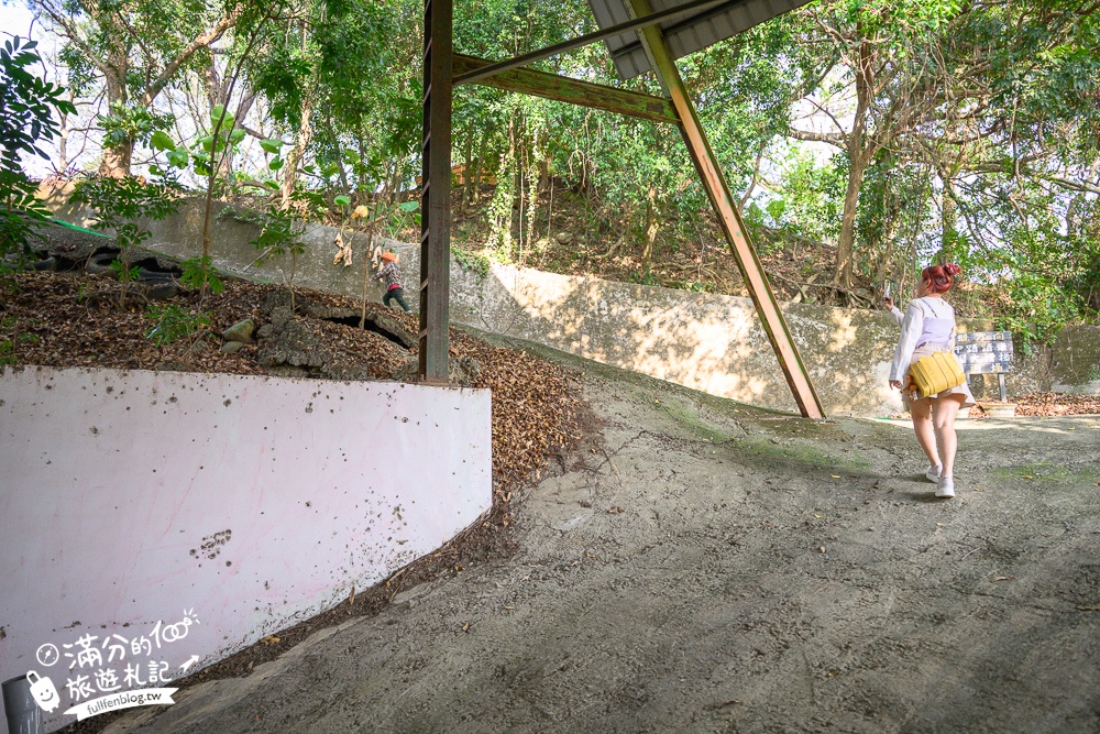 高雄【三桃山森林休閒園】台灣最早期的遊樂園創始地.100元門票玩到底.人氣高空腳踏車&超長溜滑梯!