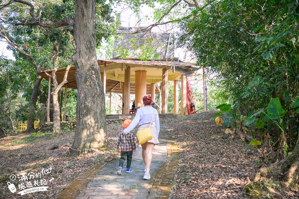 高雄【三桃山森林休閒園】台灣最早期的遊樂園創始地.100元門票玩到底.人氣高空腳踏車&超長溜滑梯!