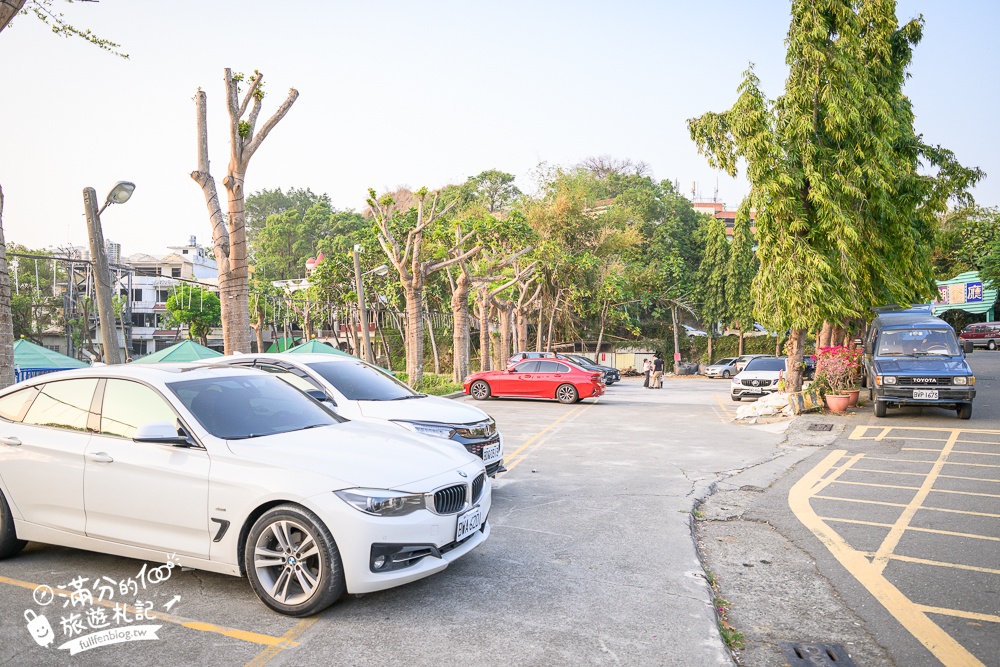 高雄【翠湖水上餐廳】超療癒湖畔熱炒土雞城,水上小火車送餐超吸睛,景色優美偽出國渡假氛圍!