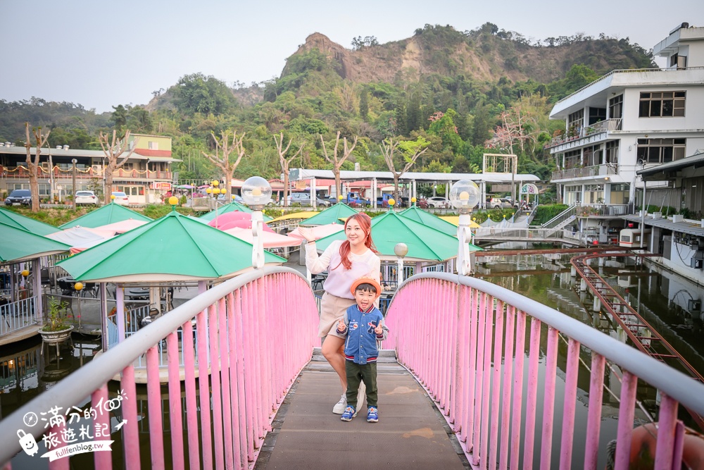 高雄【翠湖水上餐廳】超療癒湖畔熱炒土雞城,水上小火車送餐超吸睛,景色優美偽出國渡假氛圍!