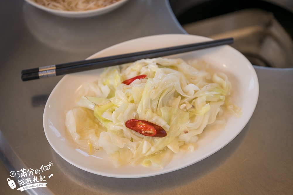 高雄【翠湖水上餐廳】超療癒湖畔熱炒土雞城,水上小火車送餐超吸睛,景色優美偽出國渡假氛圍!