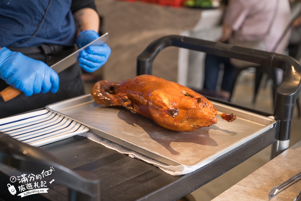 台中平價火鍋推薦【覓 · 鍋物】火鍋吃到飽只要$590,不收服務費,招牌櫻桃鴨一鴨四吃好驚艷,沒預約吃不到唷! 台中平價火鍋推薦【覓 · 鍋物】火鍋吃到飽只要$590,不收服務費,招牌櫻桃鴨一鴨四吃好驚艷,沒預約吃不到唷!