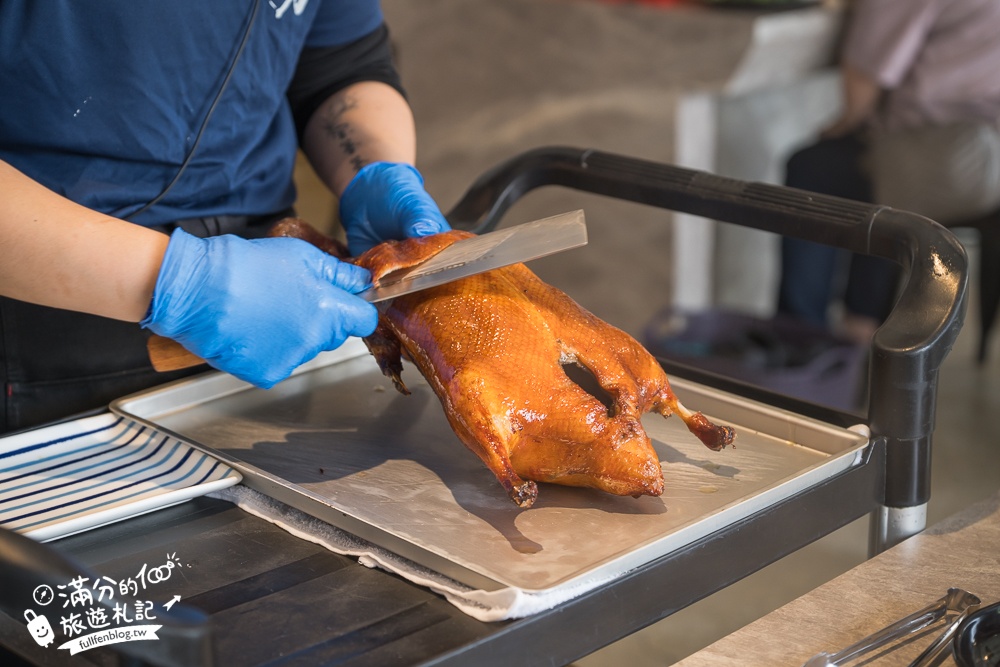 台中平價火鍋推薦【覓 · 鍋物】火鍋吃到飽只要$590,不收服務費,招牌櫻桃鴨一鴨四吃好驚艷,沒預約吃不到唷! 台中平價火鍋推薦【覓 · 鍋物】火鍋吃到飽只要$590,不收服務費,招牌櫻桃鴨一鴨四吃好驚艷,沒預約吃不到唷!
