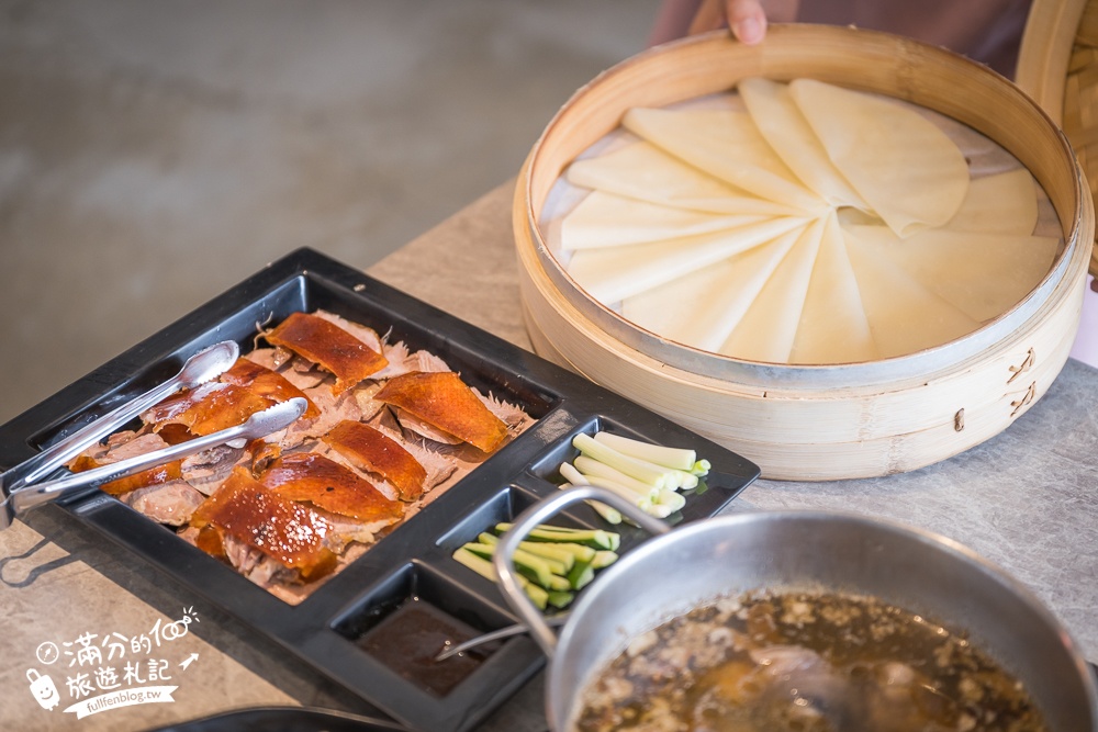 台中平價火鍋推薦【覓 · 鍋物】火鍋吃到飽只要$590,不收服務費,招牌櫻桃鴨一鴨四吃好驚艷,沒預約吃不到唷! 台中平價火鍋推薦【覓 · 鍋物】火鍋吃到飽只要$590,不收服務費,招牌櫻桃鴨一鴨四吃好驚艷,沒預約吃不到唷!