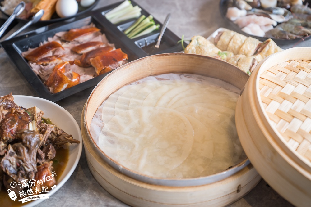 台中平價火鍋推薦【覓 · 鍋物】火鍋吃到飽只要$590,不收服務費,招牌櫻桃鴨一鴨四吃好驚艷,沒預約吃不到唷! 台中平價火鍋推薦【覓 · 鍋物】火鍋吃到飽只要$590,不收服務費,招牌櫻桃鴨一鴨四吃好驚艷,沒預約吃不到唷!