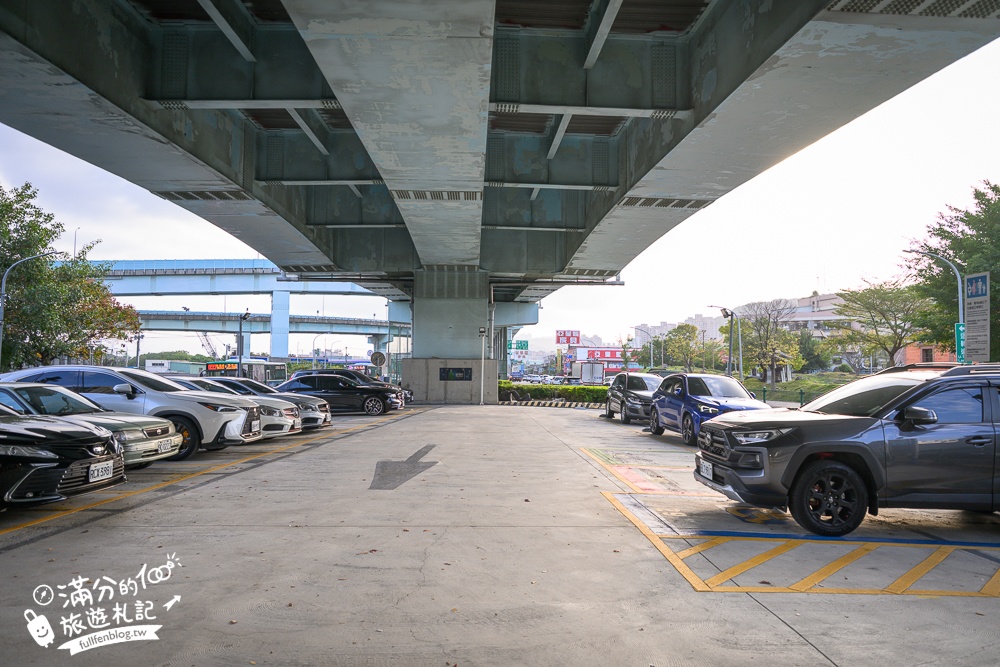 新北【五股守讓堂】百年古厝變身最美圖書館,親子同行也適合,在歷史建築裡玩趣味古玩!