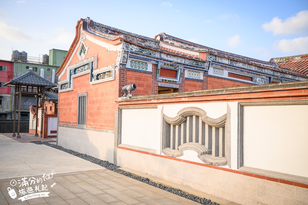 新北【五股守讓堂】百年古厝變身最美圖書館,親子同行也適合,在歷史建築裡玩趣味古玩!