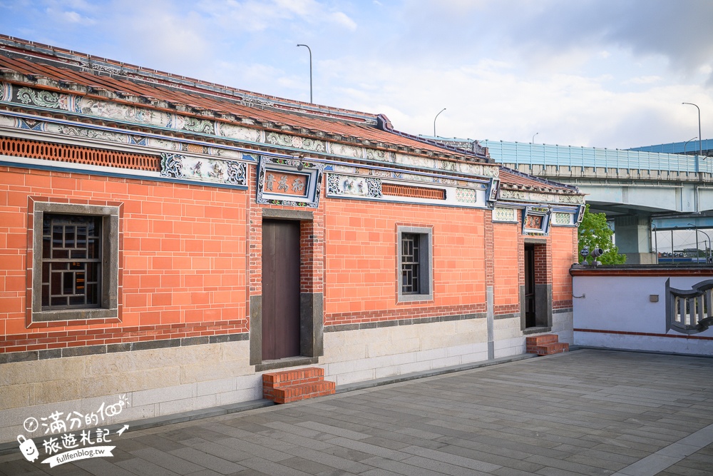 新北【五股守讓堂】百年古厝變身最美圖書館,親子同行也適合,在歷史建築裡玩趣味古玩!