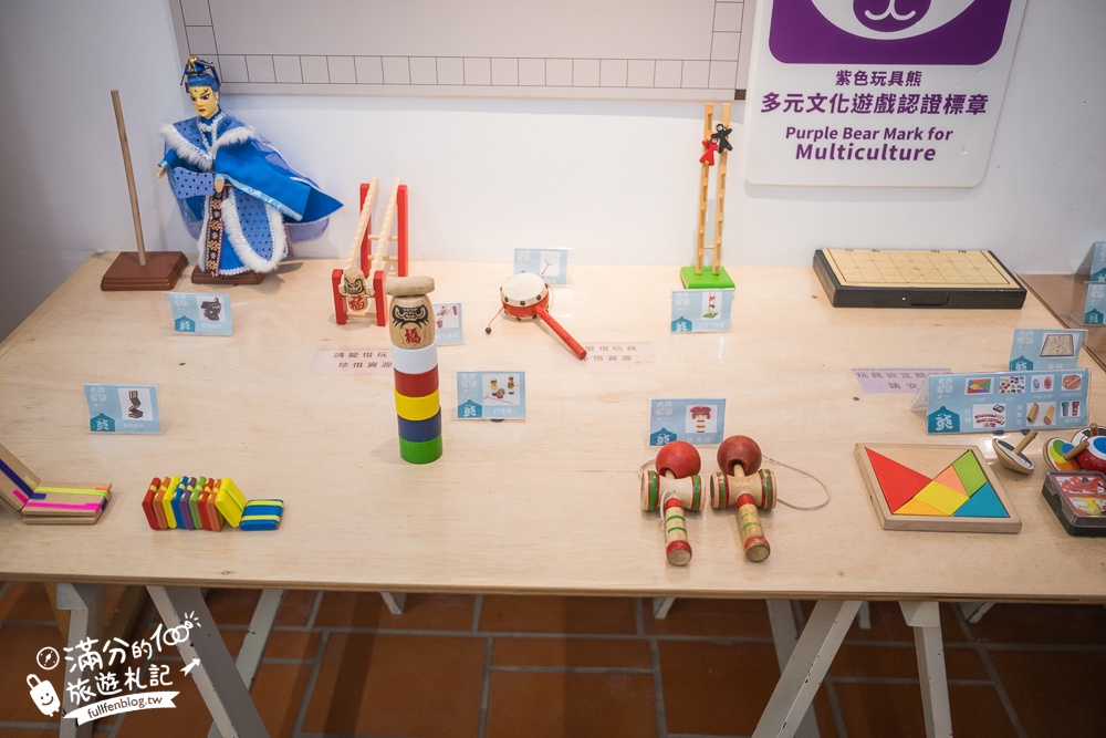 新北【五股守讓堂】百年古厝變身最美圖書館,親子同行也適合,在歷史建築裡玩趣味古玩!