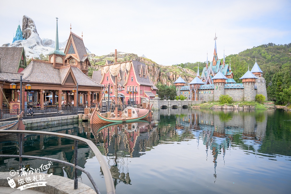 【2026香港迪士尼樂園攻略】哪類人必買快速通關迪士尼尊享卡,提前一小時入園優勢是什麼?加碼必看遊行和精彩煙火秀.親子同行這樣安排超輕鬆! 【2026香港迪士尼樂園攻略】哪類人必買快速通關迪士尼尊享卡,提前一小時入園優勢是什麼?加碼必看遊行和精彩煙火秀.親子同行這樣安排超輕鬆!