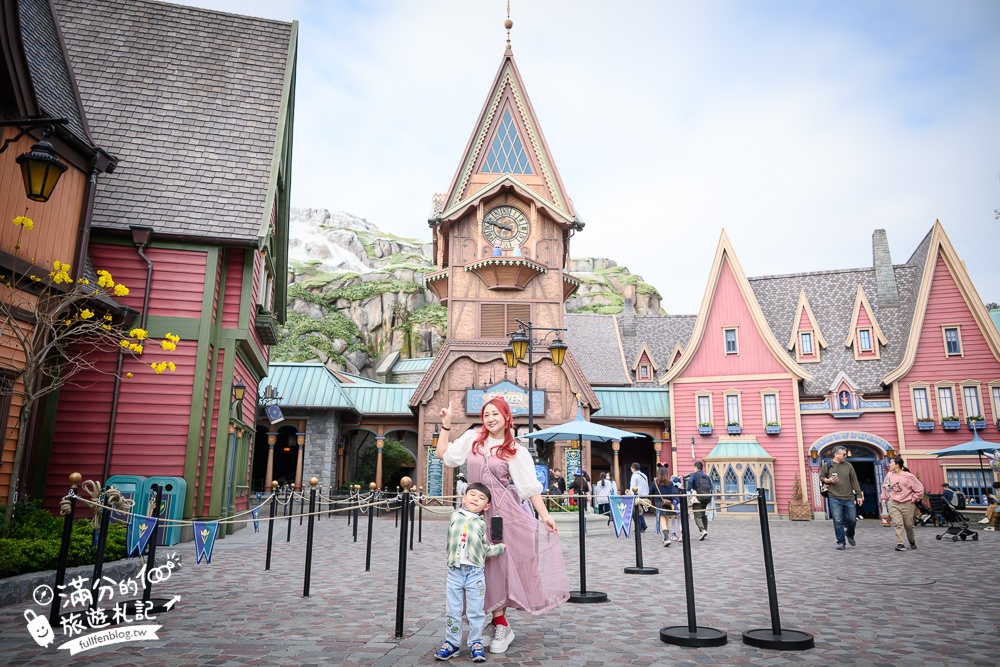 【2026香港迪士尼樂園攻略】哪類人必買快速通關迪士尼尊享卡,提前一小時入園優勢是什麼?加碼必看遊行和精彩煙火秀.親子同行這樣安排超輕鬆! 【2026香港迪士尼樂園攻略】哪類人必買快速通關迪士尼尊享卡,提前一小時入園優勢是什麼?加碼必看遊行和精彩煙火秀.親子同行這樣安排超輕鬆!