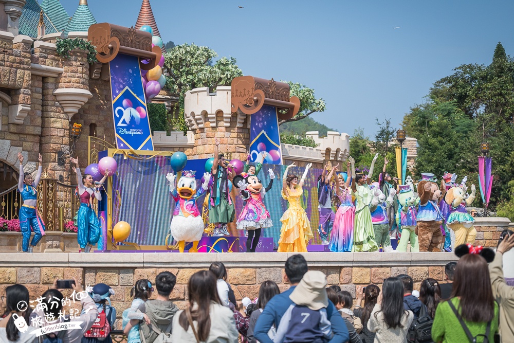 【2026香港迪士尼樂園攻略】哪類人必買快速通關迪士尼尊享卡,提前一小時入園優勢是什麼?加碼必看遊行和精彩煙火秀.親子同行這樣安排超輕鬆! 【2026香港迪士尼樂園攻略】哪類人必買快速通關迪士尼尊享卡,提前一小時入園優勢是什麼?加碼必看遊行和精彩煙火秀.親子同行這樣安排超輕鬆!