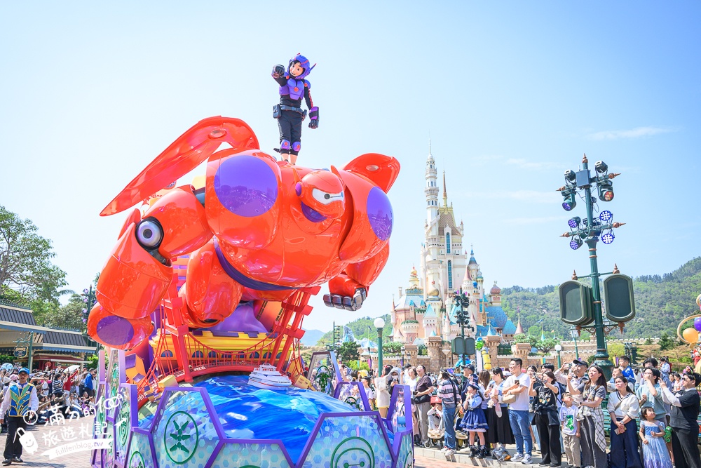 【2026香港迪士尼樂園攻略】哪類人必買快速通關迪士尼尊享卡,提前一小時入園優勢是什麼?加碼必看遊行和精彩煙火秀.親子同行這樣安排超輕鬆! 【2026香港迪士尼樂園攻略】哪類人必買快速通關迪士尼尊享卡,提前一小時入園優勢是什麼?加碼必看遊行和精彩煙火秀.親子同行這樣安排超輕鬆!