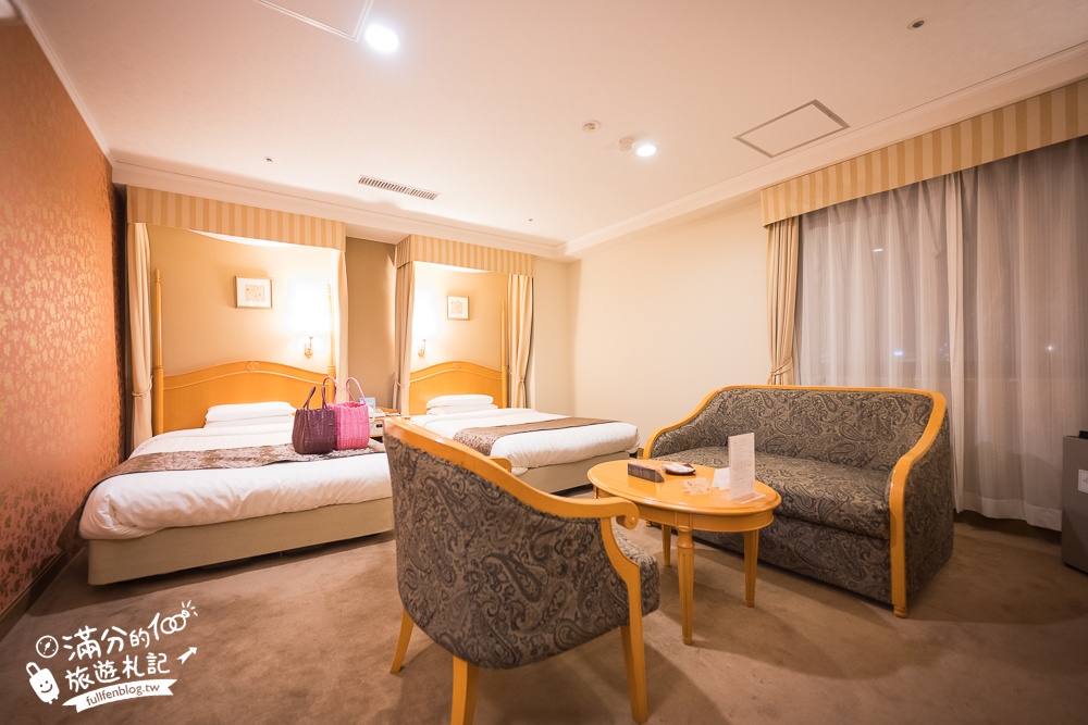 【金澤景點一日遊】TOP7金澤景點推薦,必逛金澤車站.東茶屋街.兼六園.近江町市場~金箔的故鄉玩樂攻略! 【金澤景點一日遊】TOP7金澤景點推薦,必逛金澤車站.東茶屋街.兼六園.近江町市場~金箔的故鄉玩樂攻略!