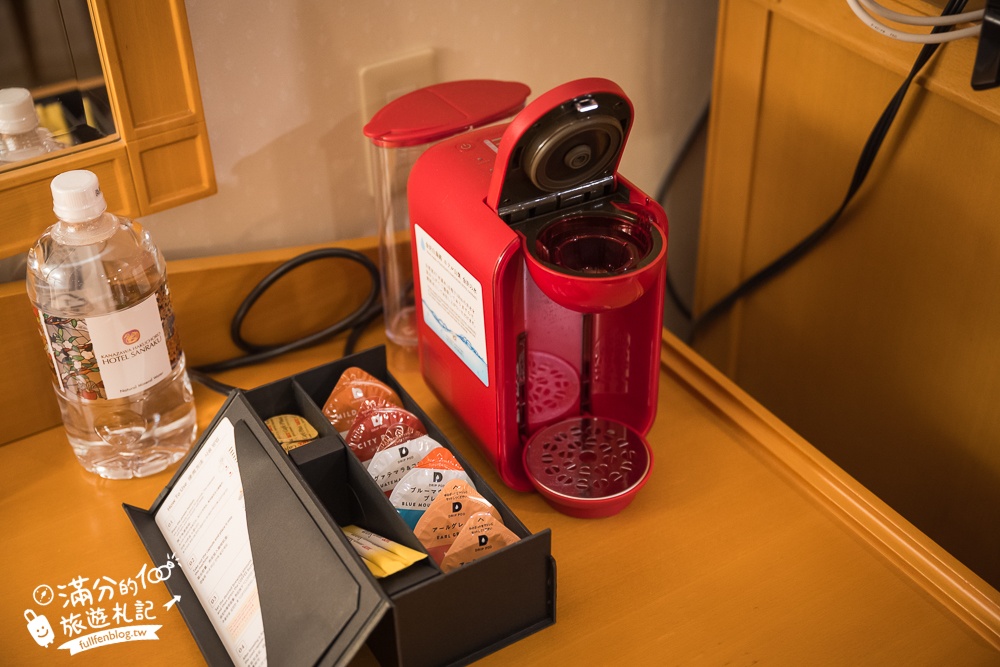 【金澤景點一日遊】TOP7金澤景點推薦,必逛金澤車站.東茶屋街.兼六園.近江町市場~金箔的故鄉玩樂攻略! 【金澤景點一日遊】TOP7金澤景點推薦,必逛金澤車站.東茶屋街.兼六園.近江町市場~金箔的故鄉玩樂攻略!