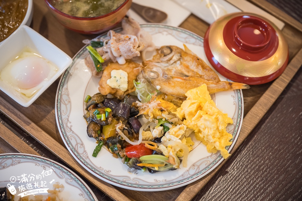 【金澤景點一日遊】TOP7金澤景點推薦,必逛金澤車站.東茶屋街.兼六園.近江町市場~金箔的故鄉玩樂攻略! 【金澤景點一日遊】TOP7金澤景點推薦,必逛金澤車站.東茶屋街.兼六園.近江町市場~金箔的故鄉玩樂攻略!