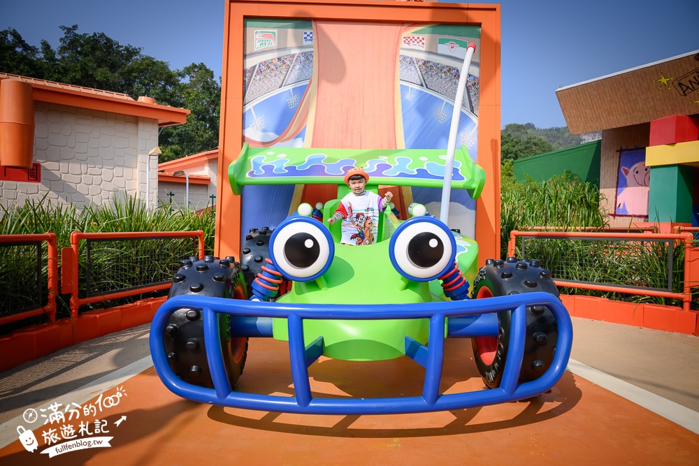 【2026香港迪士尼樂園攻略】哪類人必買快速通關迪士尼尊享卡,提前一小時入園優勢是什麼?加碼必看遊行和精彩煙火秀.親子同行這樣安排超輕鬆! 【2026香港迪士尼樂園攻略】哪類人必買快速通關迪士尼尊享卡,提前一小時入園優勢是什麼?加碼必看遊行和精彩煙火秀.親子同行這樣安排超輕鬆!