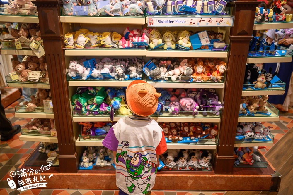 【2026香港迪士尼樂園攻略】哪類人必買快速通關迪士尼尊享卡,提前一小時入園優勢是什麼?加碼必看遊行和精彩煙火秀.親子同行這樣安排超輕鬆! 【2026香港迪士尼樂園攻略】哪類人必買快速通關迪士尼尊享卡,提前一小時入園優勢是什麼?加碼必看遊行和精彩煙火秀.親子同行這樣安排超輕鬆!