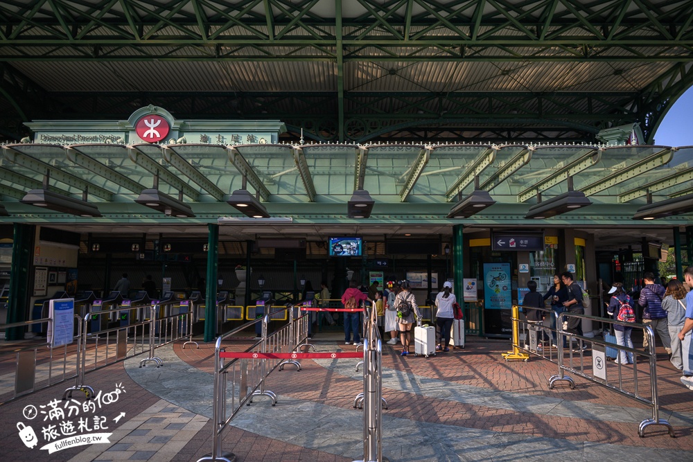 【2026香港迪士尼樂園攻略】哪類人必買快速通關迪士尼尊享卡,提前一小時入園優勢是什麼?加碼必看遊行和精彩煙火秀.親子同行這樣安排超輕鬆! 【2026香港迪士尼樂園攻略】哪類人必買快速通關迪士尼尊享卡,提前一小時入園優勢是什麼?加碼必看遊行和精彩煙火秀.親子同行這樣安排超輕鬆!