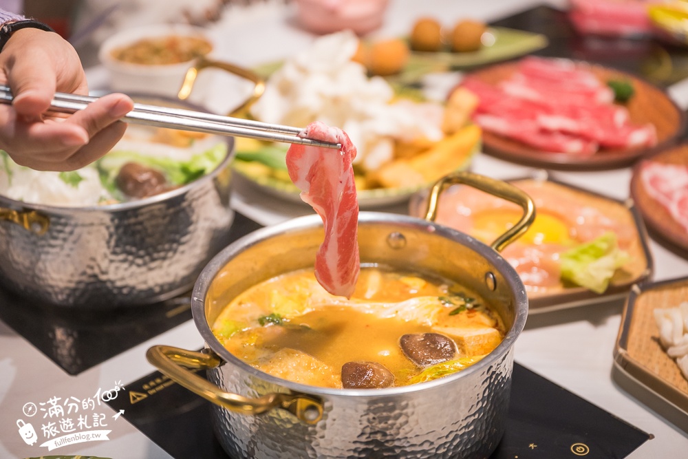 【鍋泰暖泰式南洋火鍋-新北土城店】南洋風泰式火鍋吃到飽,時蔬.火鍋料.飲料&冰淇淋無限暢食!