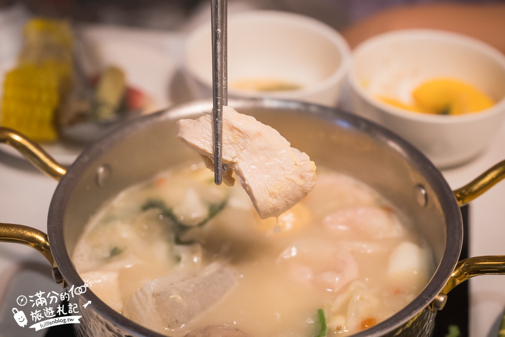 【鍋泰暖泰式南洋火鍋-新北土城店】南洋風泰式火鍋吃到飽,時蔬.火鍋料.飲料&冰淇淋無限暢食!