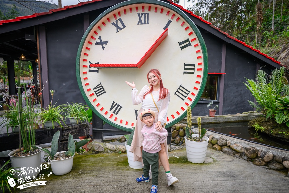 南投【紅屋小站】雲林南投交界的紅色小屋.人氣必吃苦茶油雞&鯛魚燒~山林裡唯美餐館!