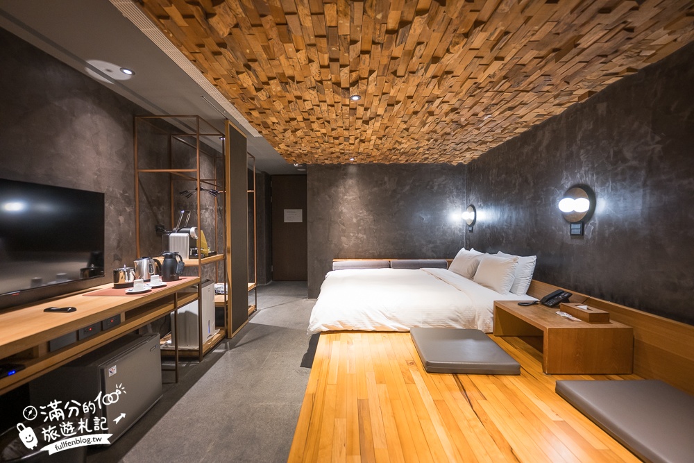 苗栗【泰安觀止溫泉會館】一泊二食溫泉客房開箱.可住宿可泡湯.被森林包圍的清水模溫泉城堡!