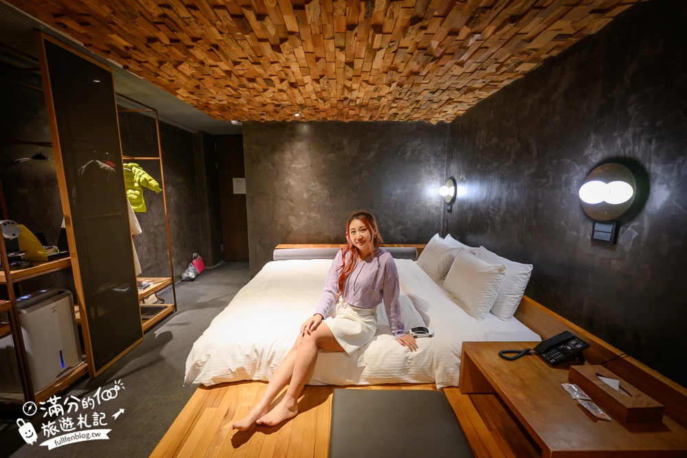 苗栗【泰安觀止溫泉會館】一泊二食溫泉客房開箱.可住宿可泡湯.被森林包圍的清水模溫泉城堡!