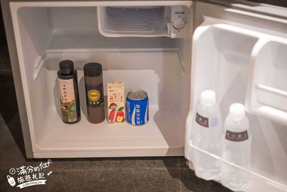 苗栗【泰安觀止溫泉會館】一泊二食溫泉客房開箱.可住宿可泡湯.被森林包圍的清水模溫泉城堡!