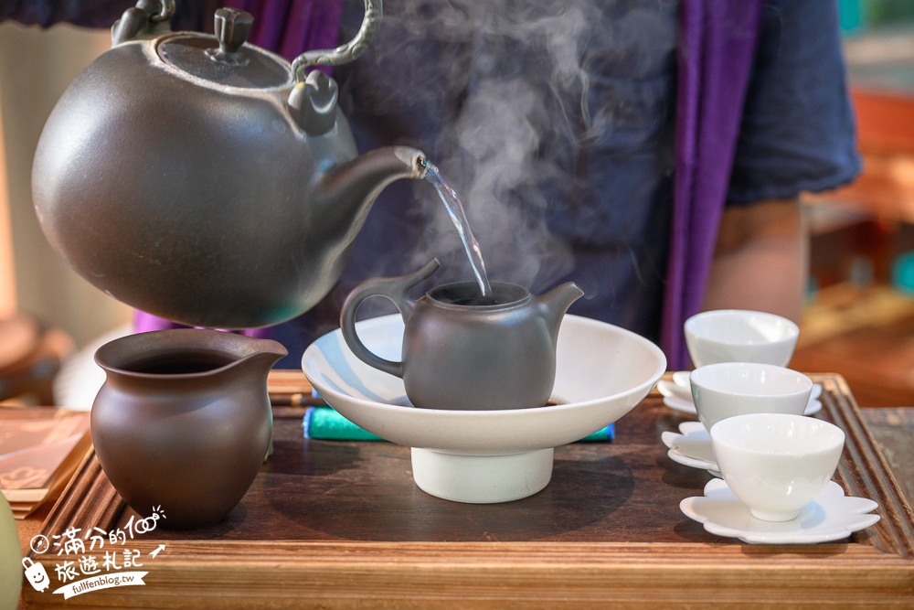 新北【九份茶坊】九份第一間茶藝館！百年古厝茶樓~走進神隱少女的下午茶時光!