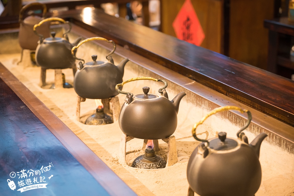 新北【九份茶坊】九份第一間茶藝館！百年古厝茶樓~走進神隱少女的下午茶時光!