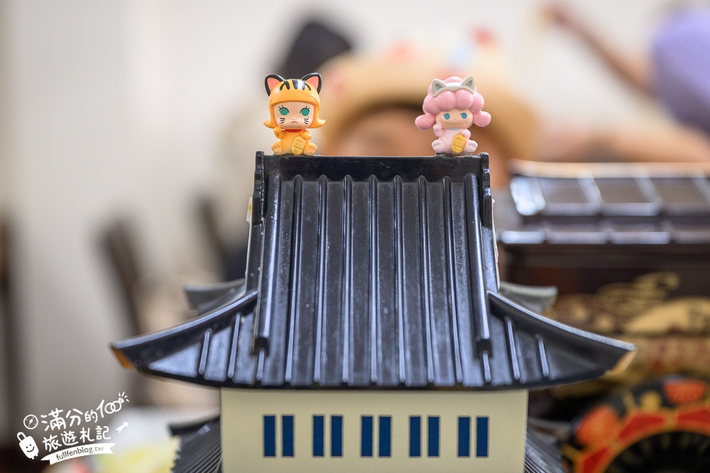 彰化火車站美食【秋本家】浮誇系平價日式定食.天守閣城堡&車輪都上桌,還有超狂30公分黃金炸豬排!