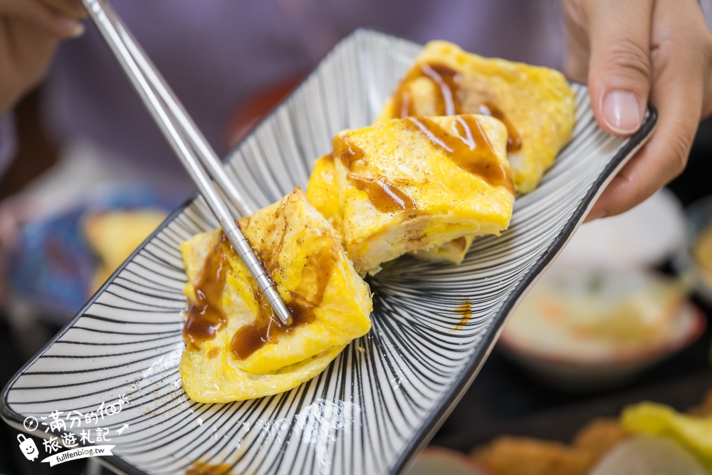 彰化火車站美食【秋本家】浮誇系平價日式定食.天守閣城堡&車輪都上桌,還有超狂30公分黃金炸豬排!