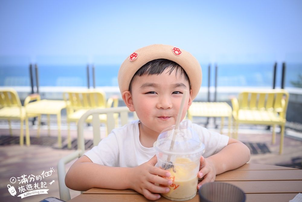 宜蘭【等日初】壯圍最新海景第一排景觀咖啡館.眺望龜山島.步行一分鐘即達海灘!