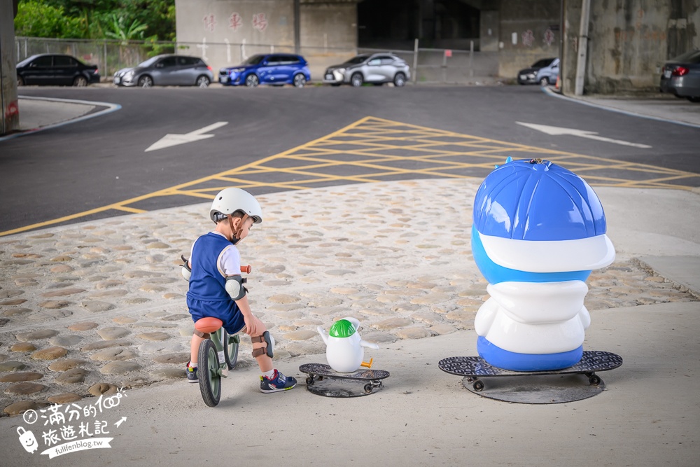 新竹【風火輪公園】高架橋下的賽道樂園！免門票&免日曬雨淋又刺激,滑步車迷必訪