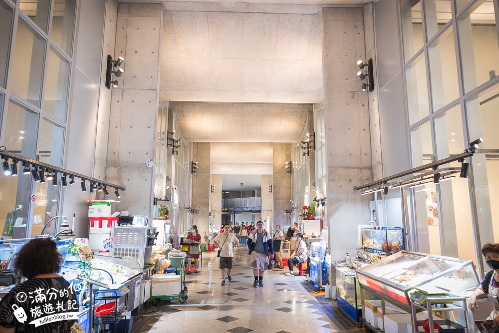 新竹【竹風魚市】南寮漁港大轉型,搭配波光市集這樣玩.全台最美大波浪魚市場,必吃生魚片＆海鮮餐廳一條街!