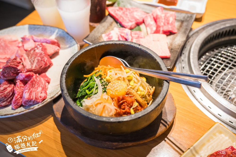 大阪必吃燒肉推薦【道頓堀力丸燒肉】高CP值日本和牛吃到飽.旁邊就是跑跑人招牌.親子友善.中文點餐超方便!