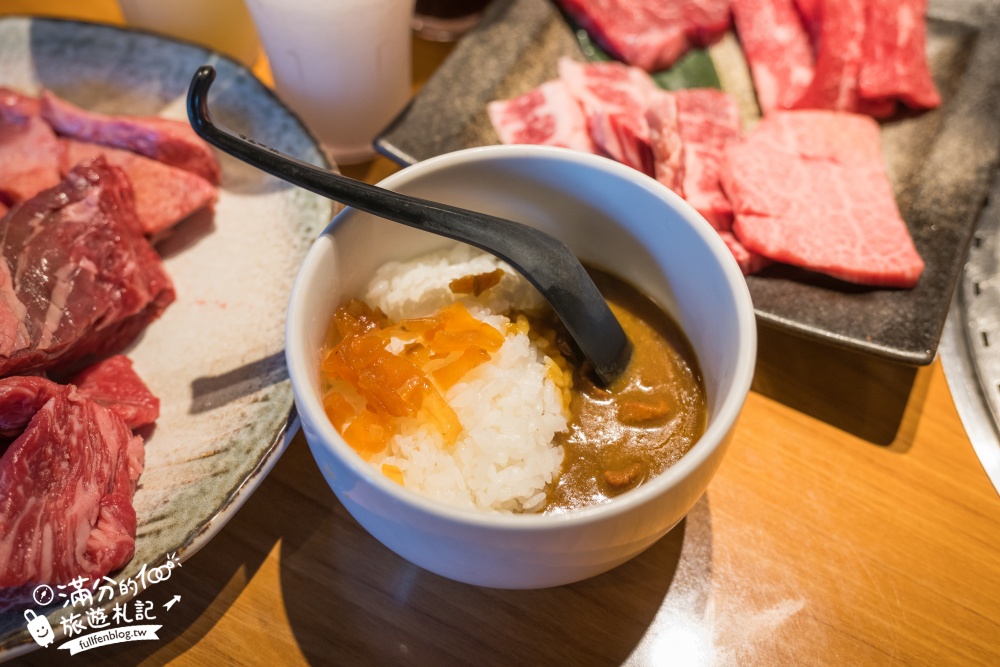 大阪必吃燒肉推薦【道頓堀力丸燒肉】高CP值日本和牛吃到飽.旁邊就是跑跑人招牌.親子友善.中文點餐超方便!