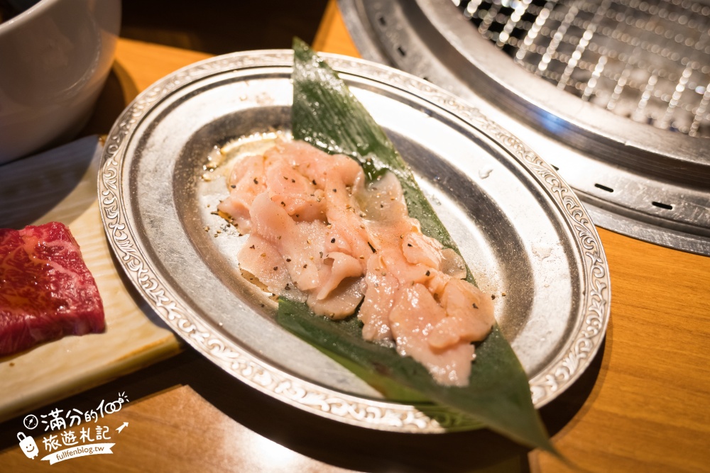 大阪必吃燒肉推薦【道頓堀力丸燒肉】高CP值日本和牛吃到飽.旁邊就是跑跑人招牌.親子友善.中文點餐超方便!