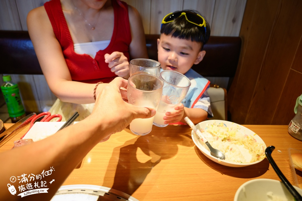 大阪必吃燒肉推薦【道頓堀力丸燒肉】高CP值日本和牛吃到飽.旁邊就是跑跑人招牌.親子友善.中文點餐超方便!