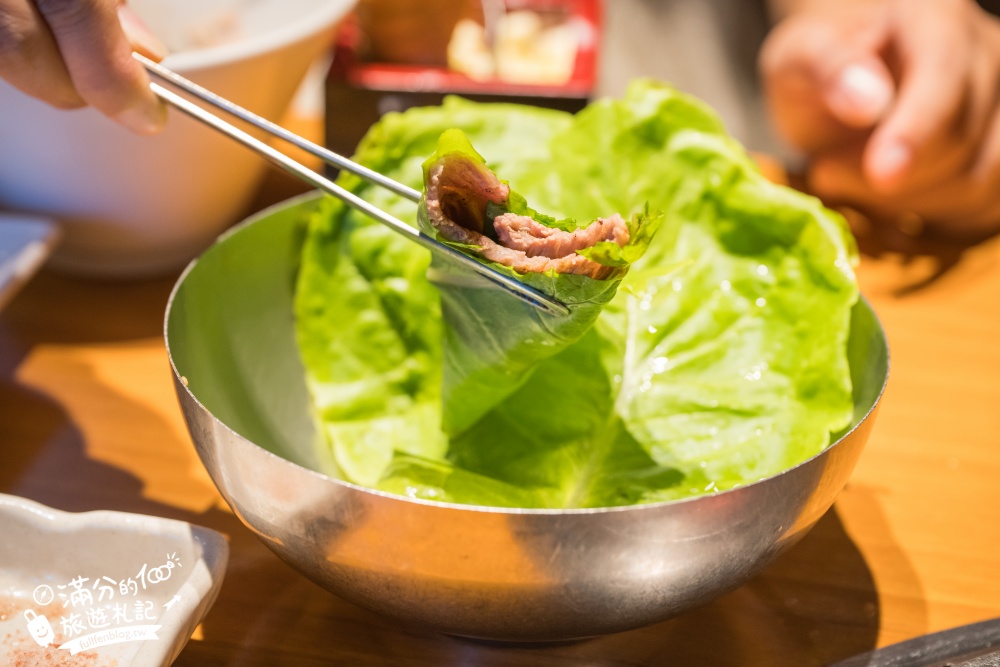 大阪必吃燒肉推薦【道頓堀力丸燒肉】高CP值日本和牛吃到飽.旁邊就是跑跑人招牌.親子友善.中文點餐超方便!