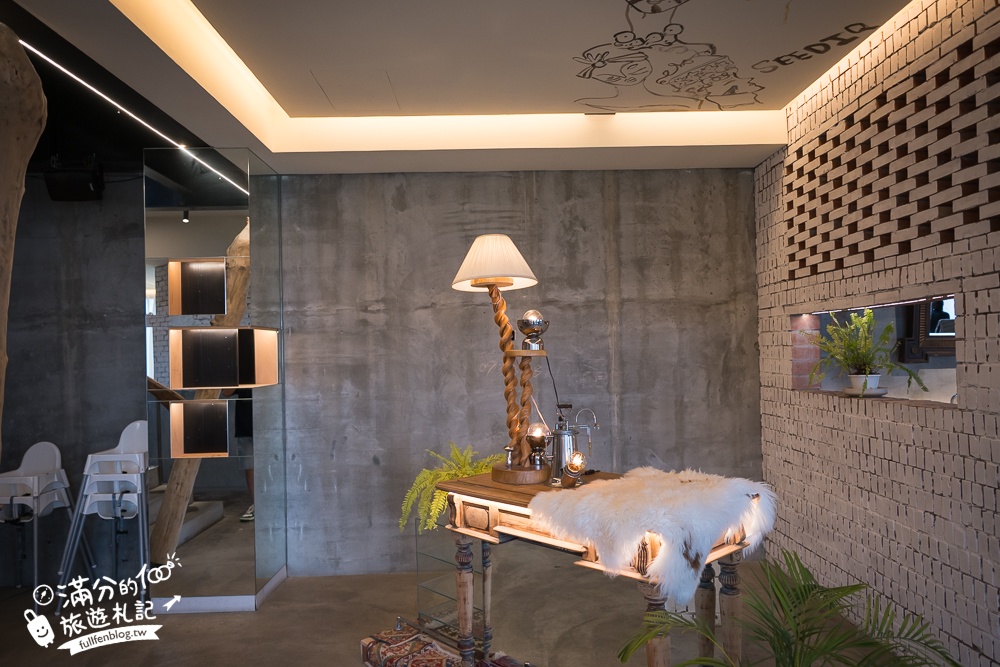 南投【Mountain Bica Cafe】清境彼卡山景觀咖啡,好停車空間大,下午茶望山嵐超放鬆!