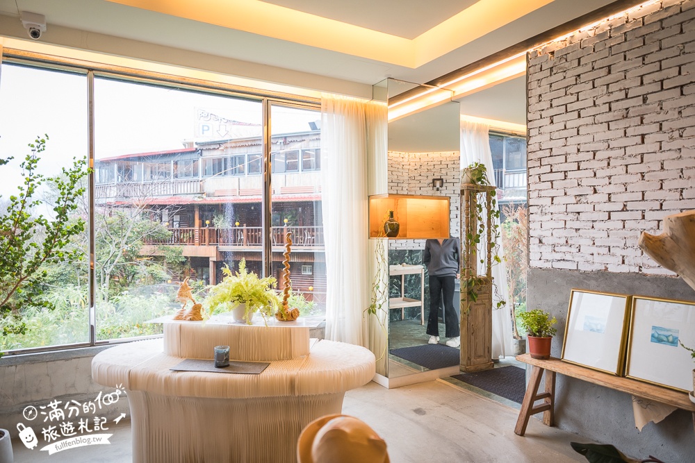 南投【Mountain Bica Cafe】清境彼卡山景觀咖啡,好停車空間大,下午茶望山嵐超放鬆!