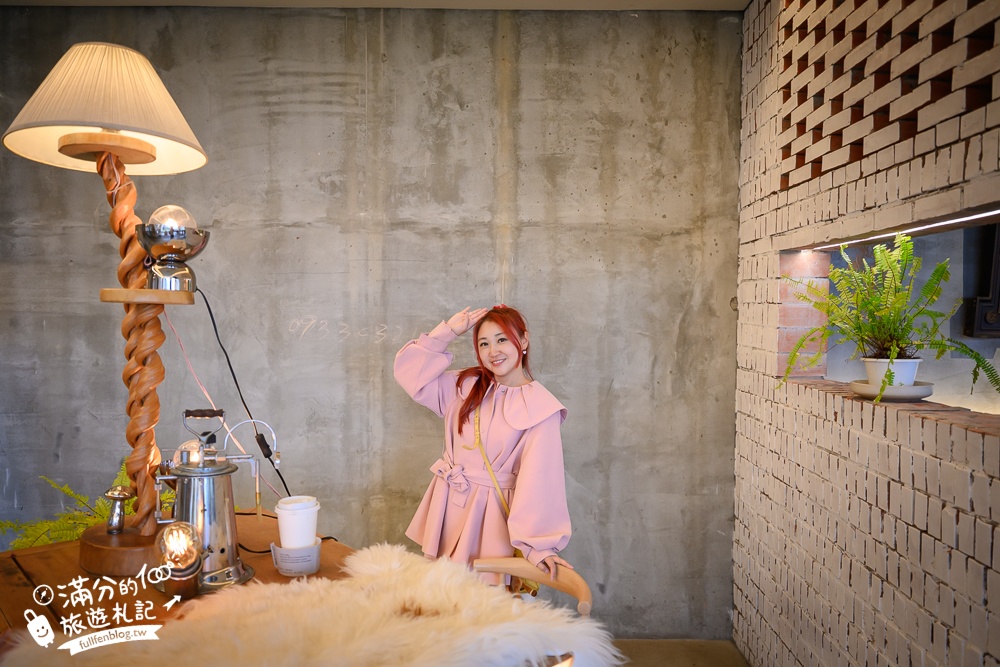 南投【Mountain Bica Cafe】清境彼卡山景觀咖啡,好停車空間大,下午茶望山嵐超放鬆!