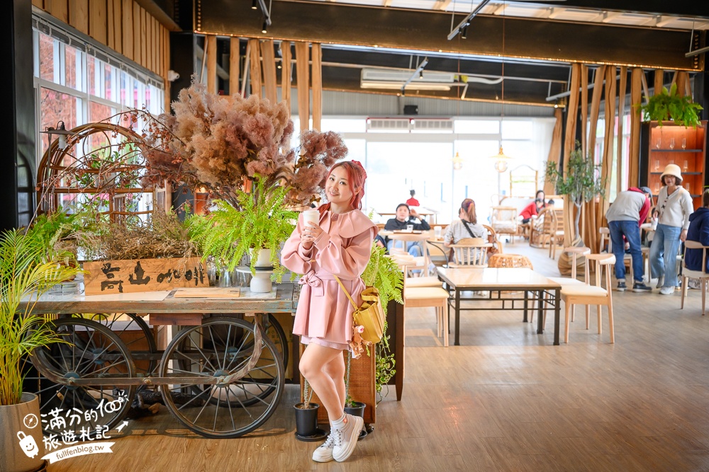 南投【Mountain Bica Cafe】清境彼卡山景觀咖啡,好停車空間大,下午茶望山嵐超放鬆!