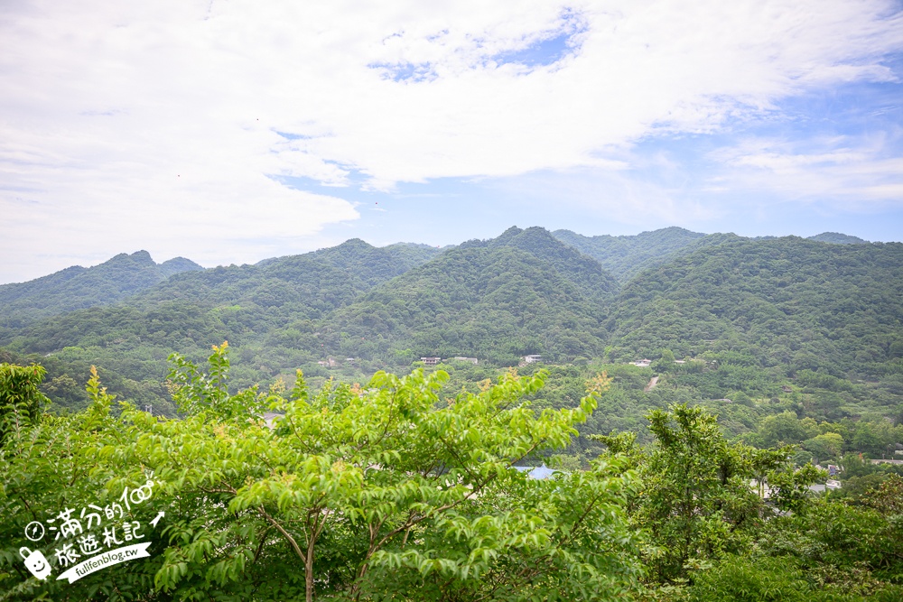 新北【河灣度假村】平溪隱藏版玩水秘境玩樂攻略.挑戰高空腳踏車.刺激滑草&彩虹天梯.山泉水泳池沁涼一夏!