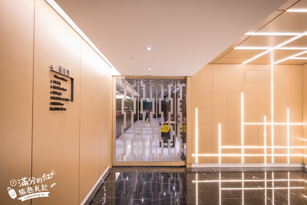 苗栗親子飯店【苗栗馥藝金鬱金香酒店】偽出國住進歐洲城堡,體驗在賽車上車宿太刺激,還有大泳池和兒童遊戲區!